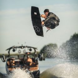 Wake, wakesurf